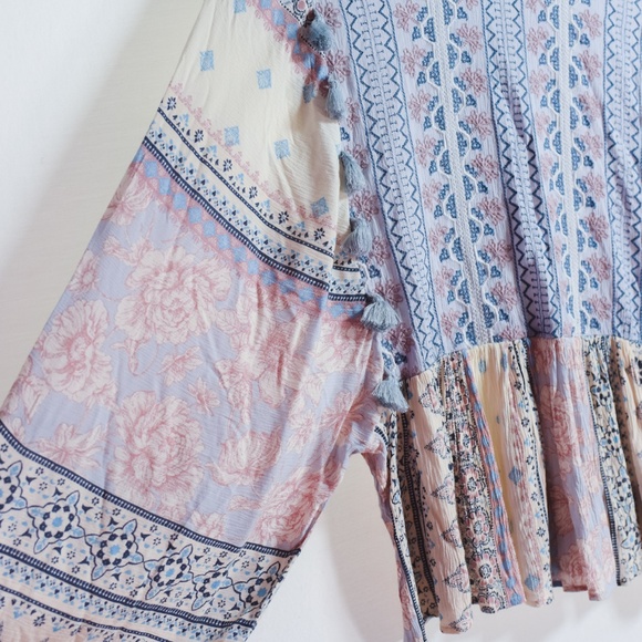 NWOT American Eagle Embroidered Mixed Floral Tassel Boho Flowy Top Medium - Picture 3 of 16